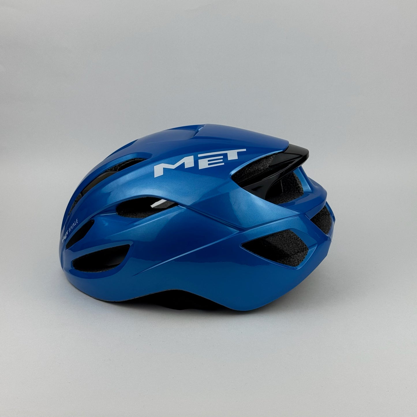 casco azul MET