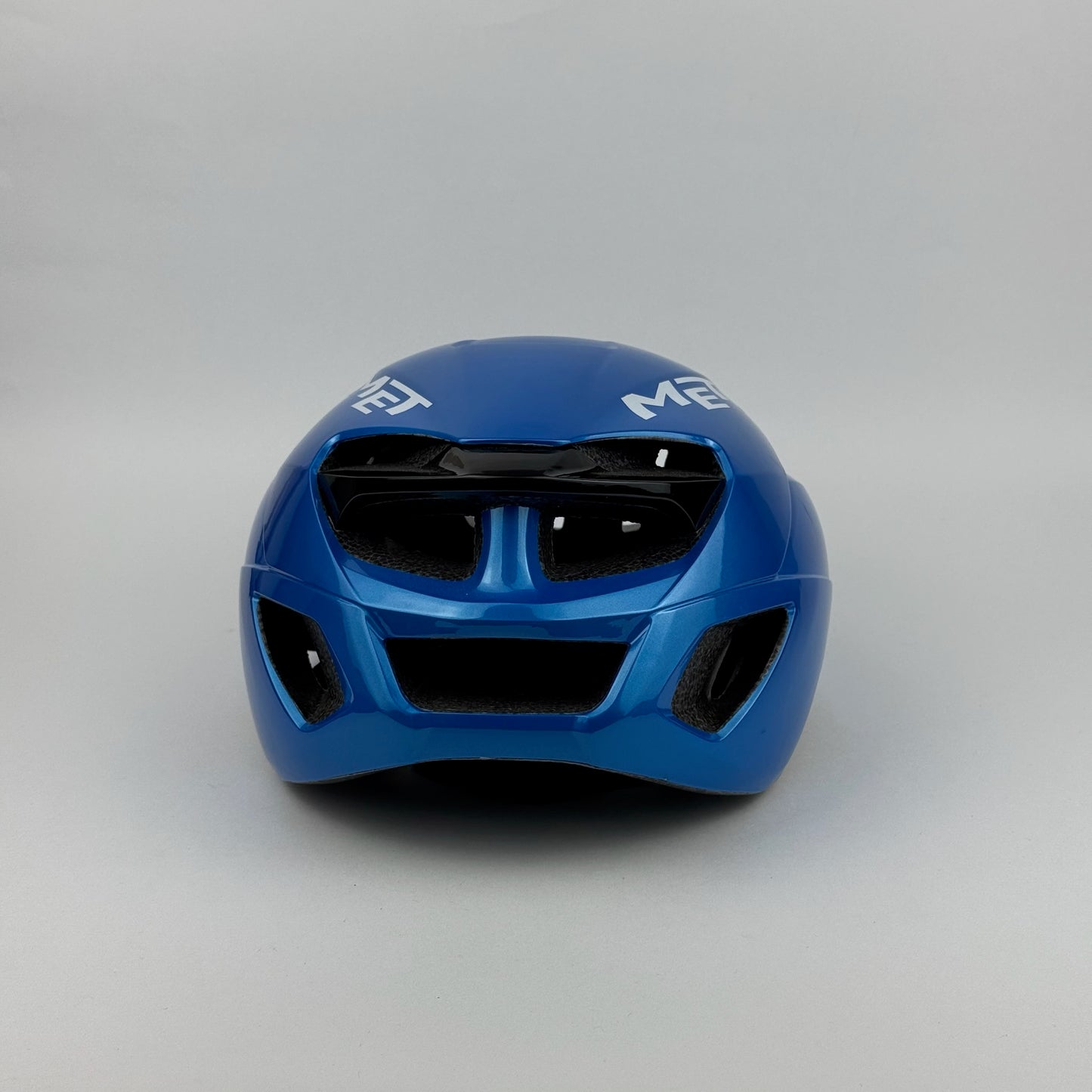 casco azul MET