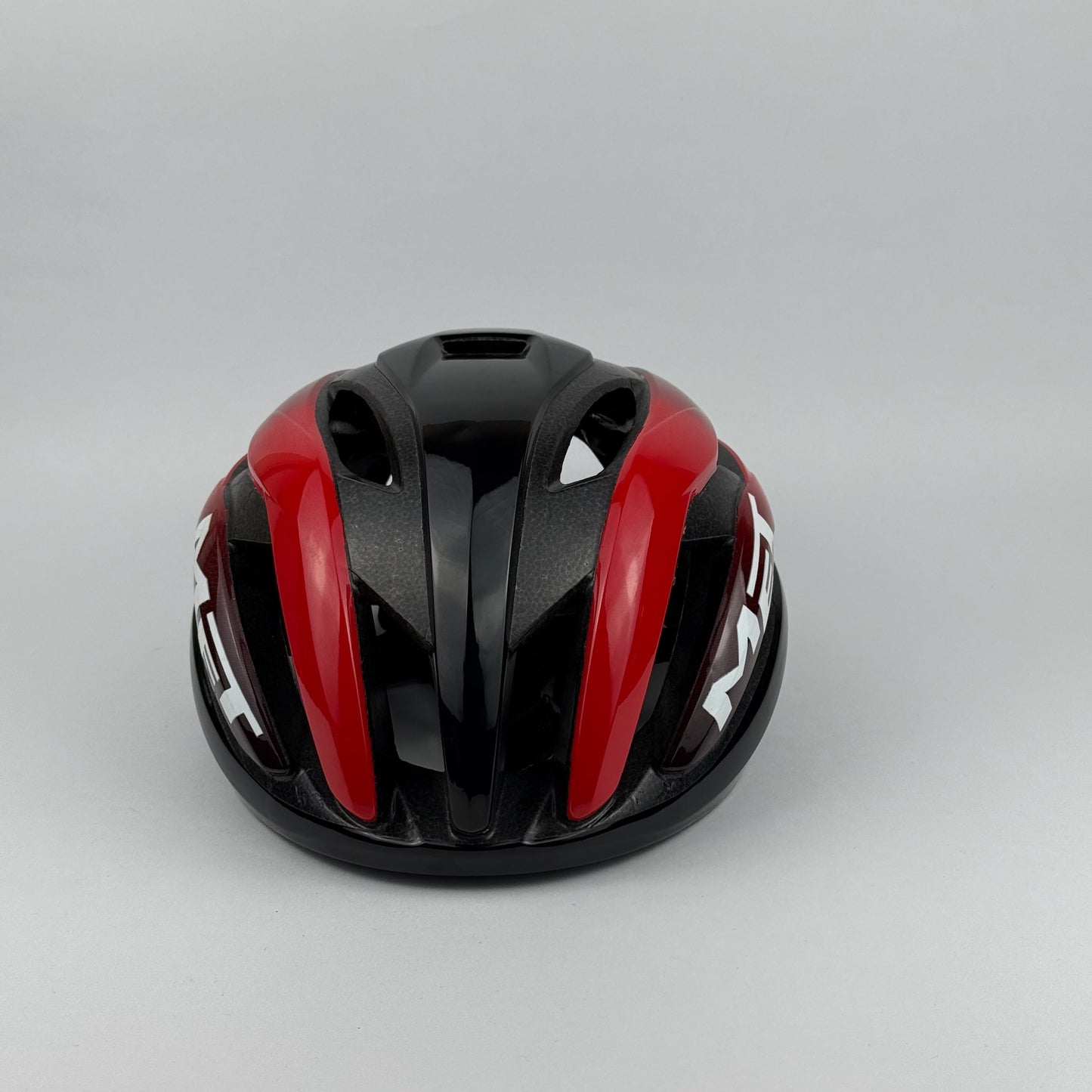 casco negro rojo MET - Route Store Ctg