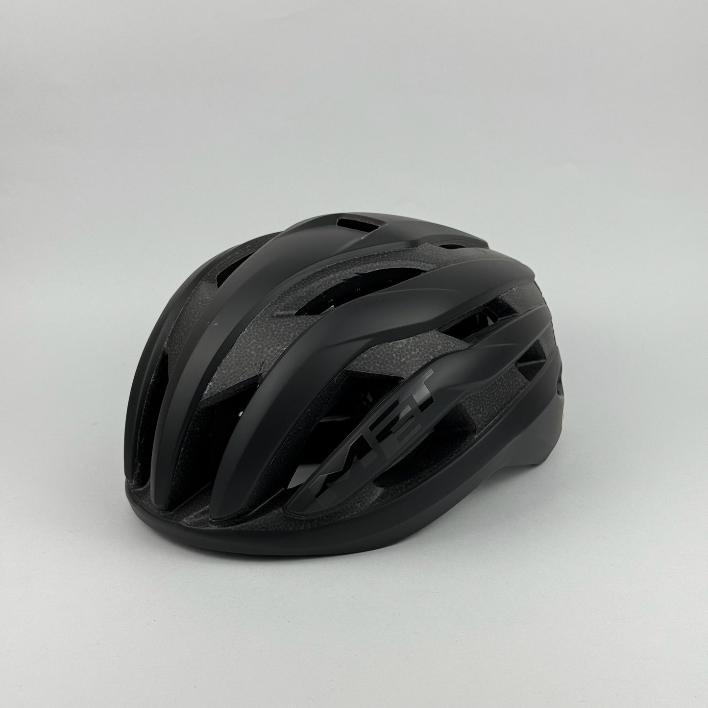 casco negro mate MET