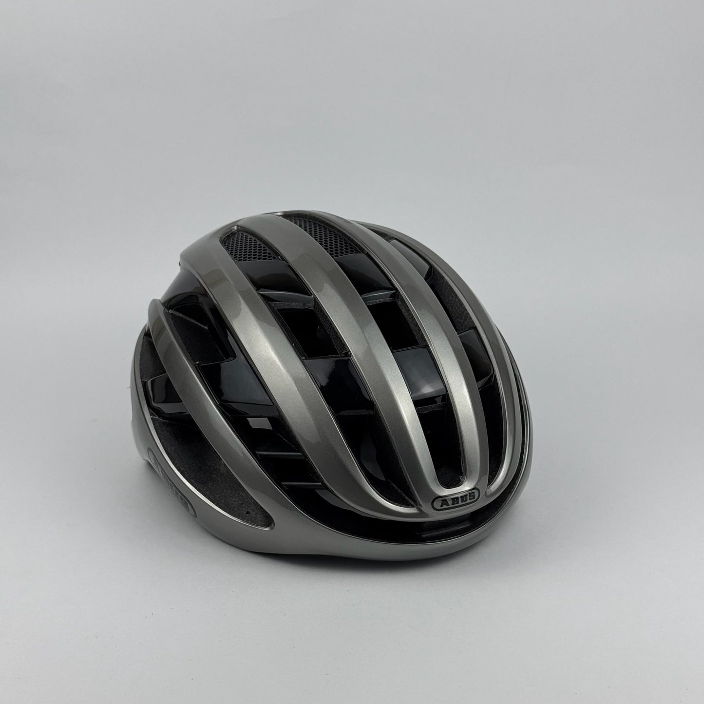 Casco plateado abus - Route Store Ctg