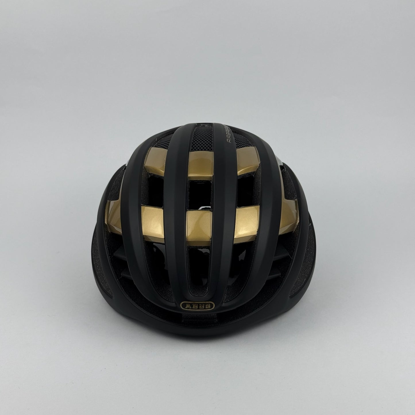 Casco negro dorado abus - Route Store Ctg