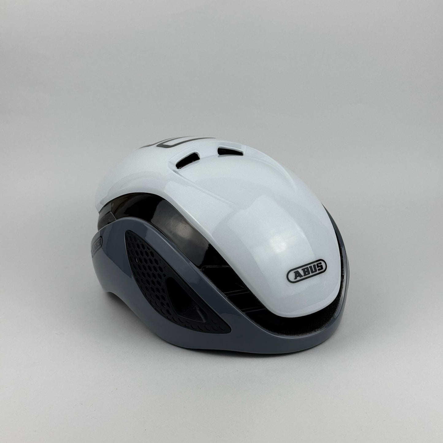 Casco blanco gris abus - Route Store Ctg