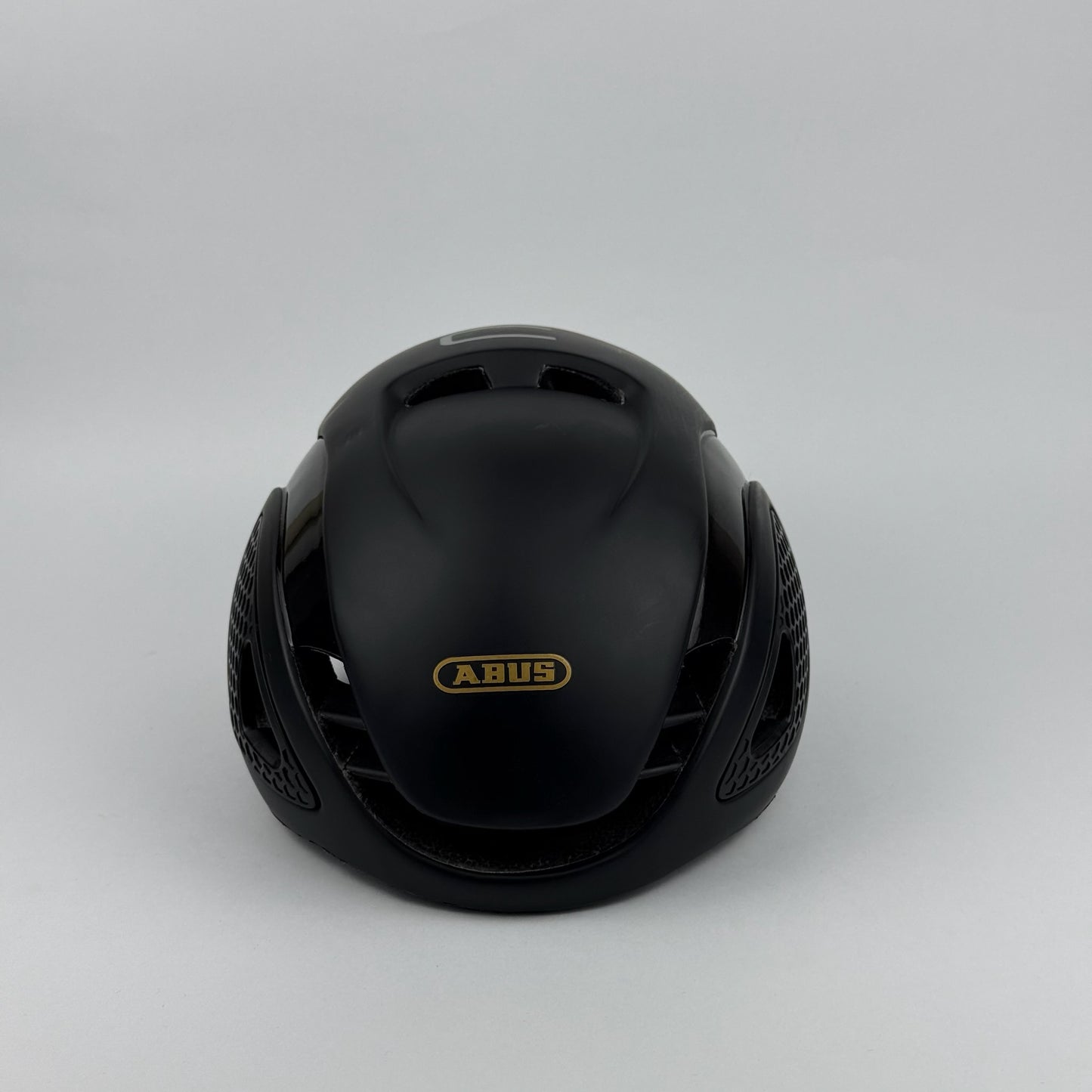 Casco negro dorado abus - Route Store Ctg