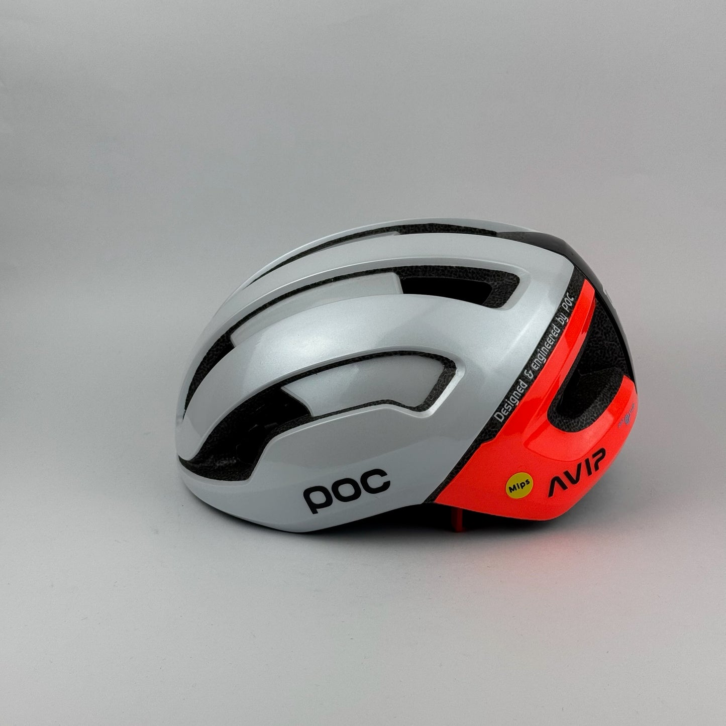 Casco blanco naranja OMNE AIR