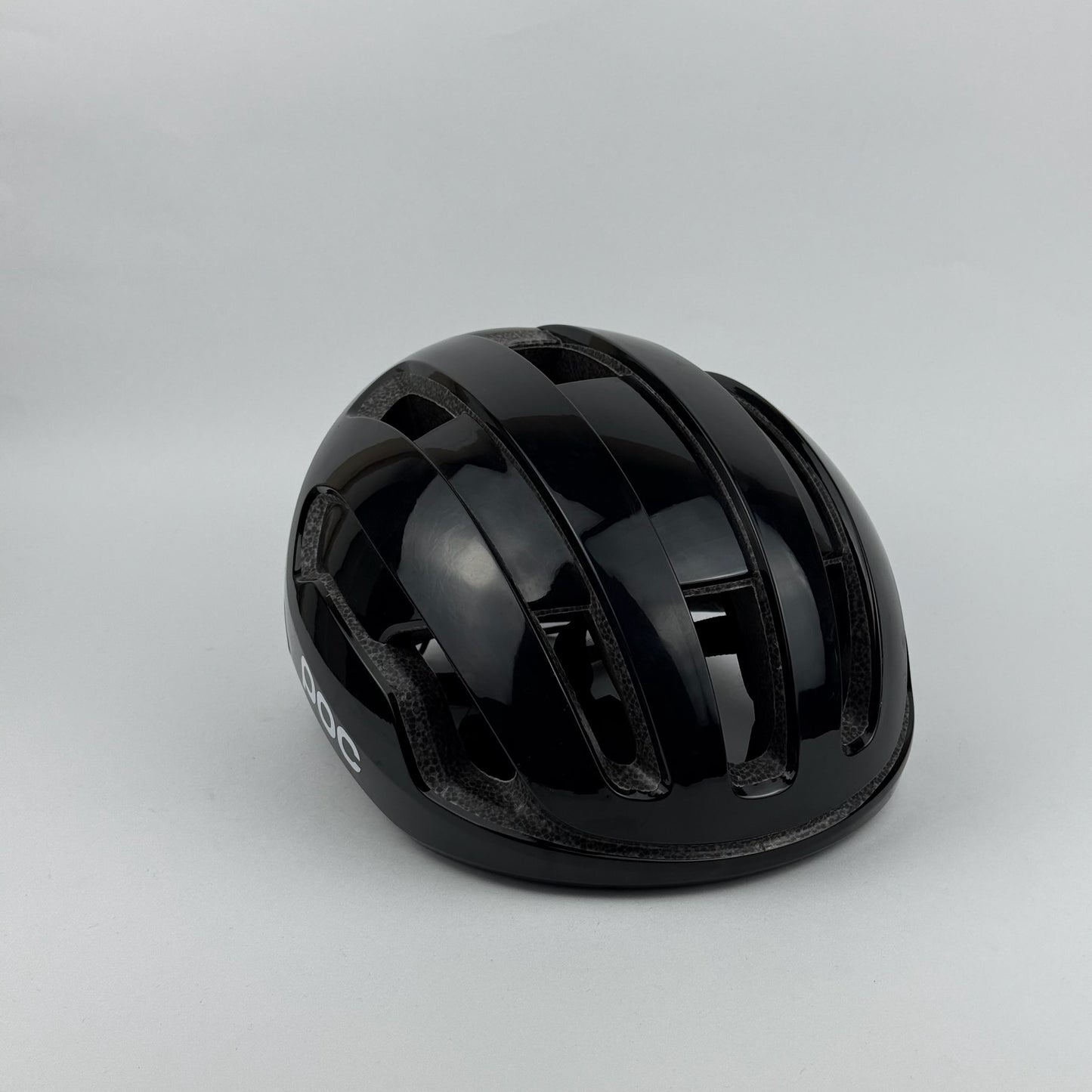 Casco negro brillante OMNE AIR