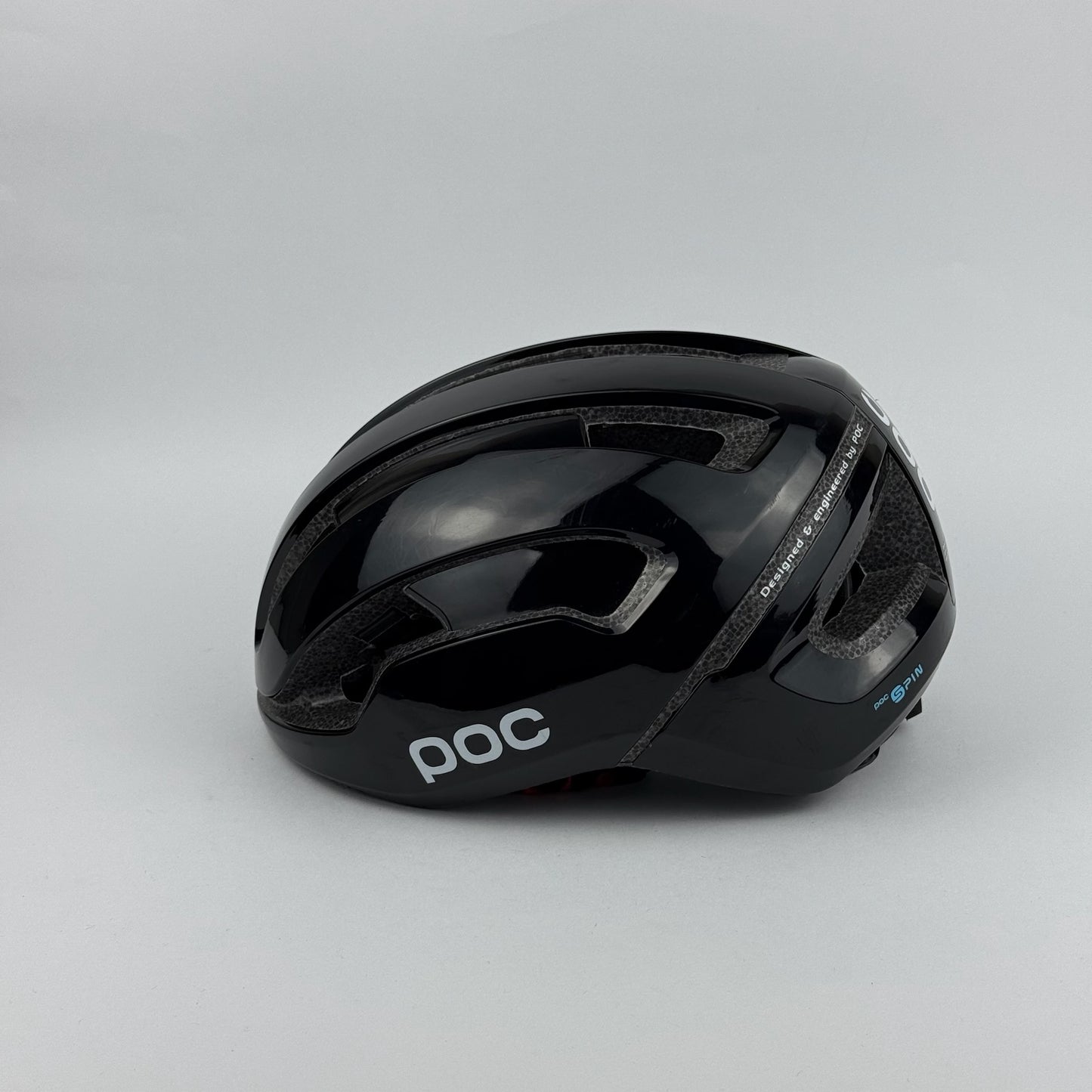 Casco negro brillante OMNE AIR
