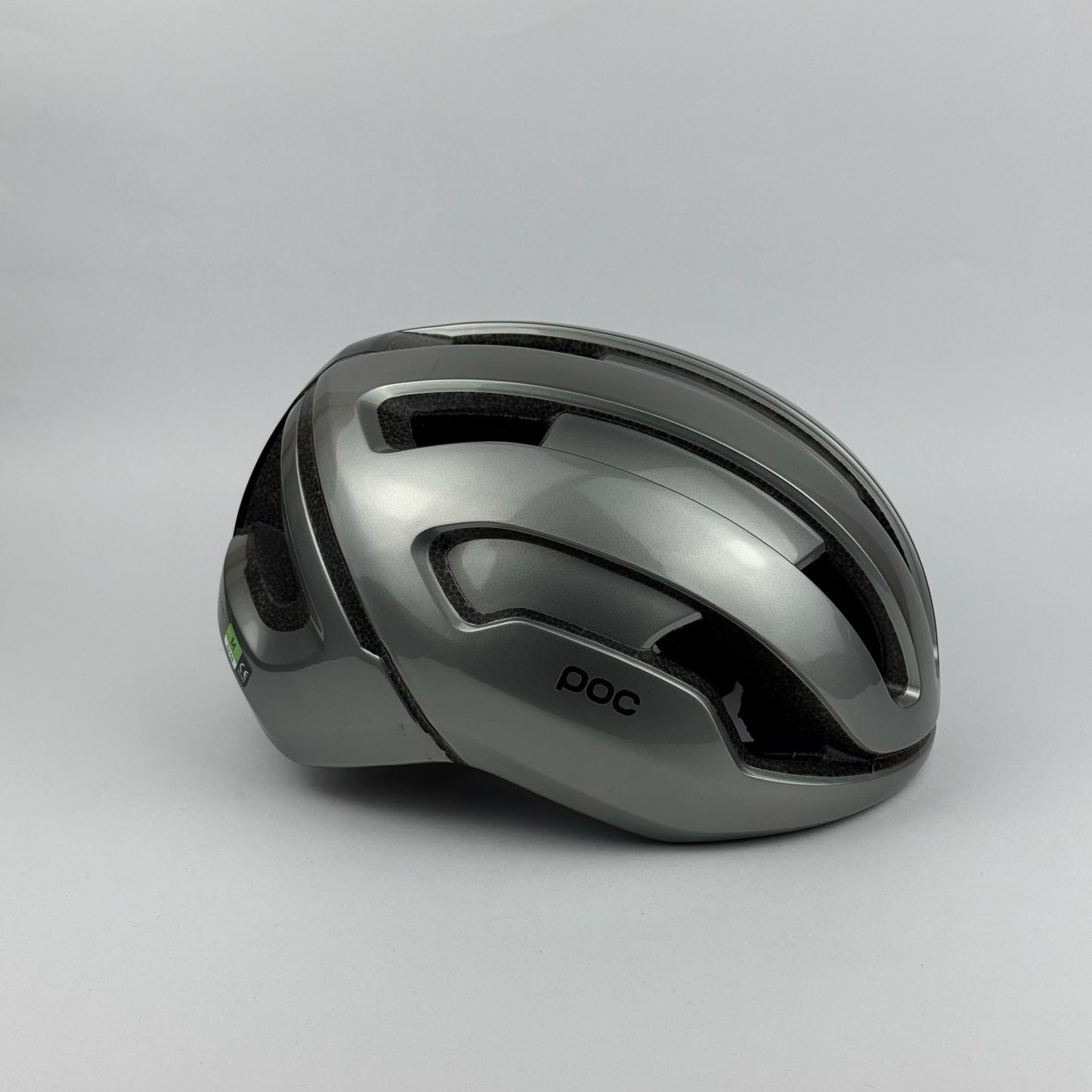 Casco plateado brillante OMNE AIR