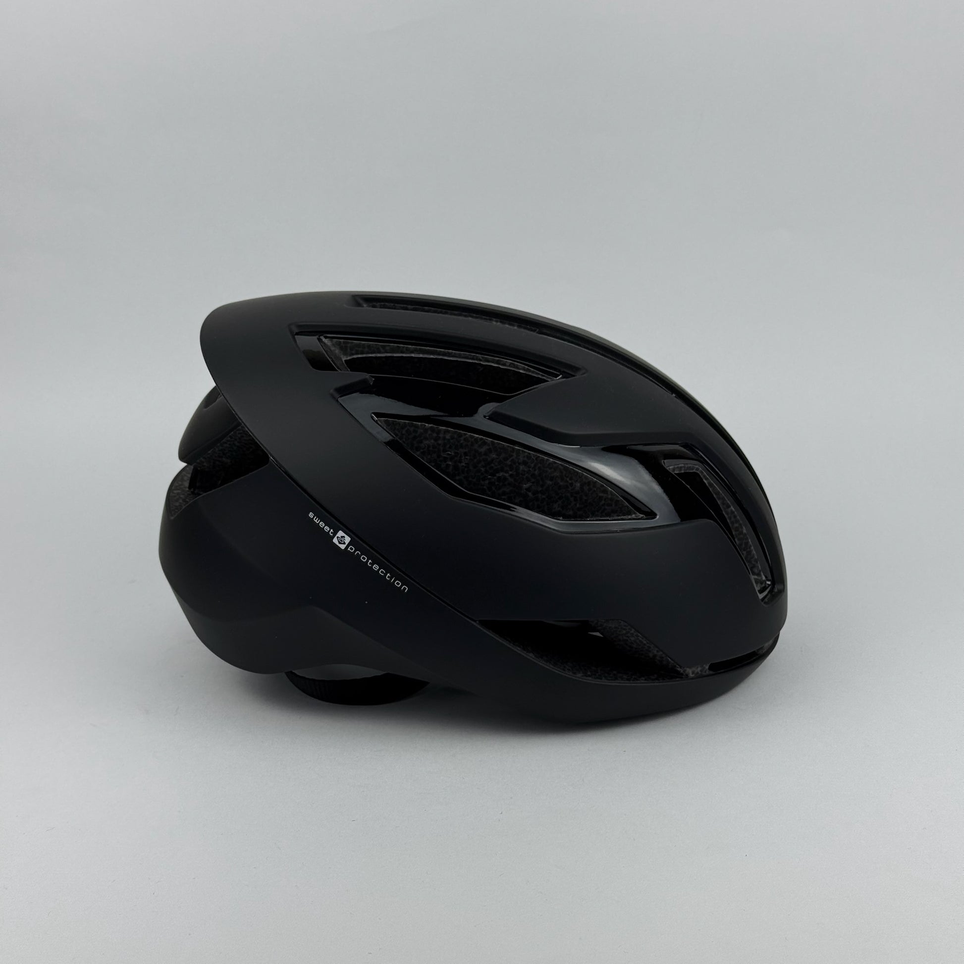 Casco negro Falconer - Route Store Ctg