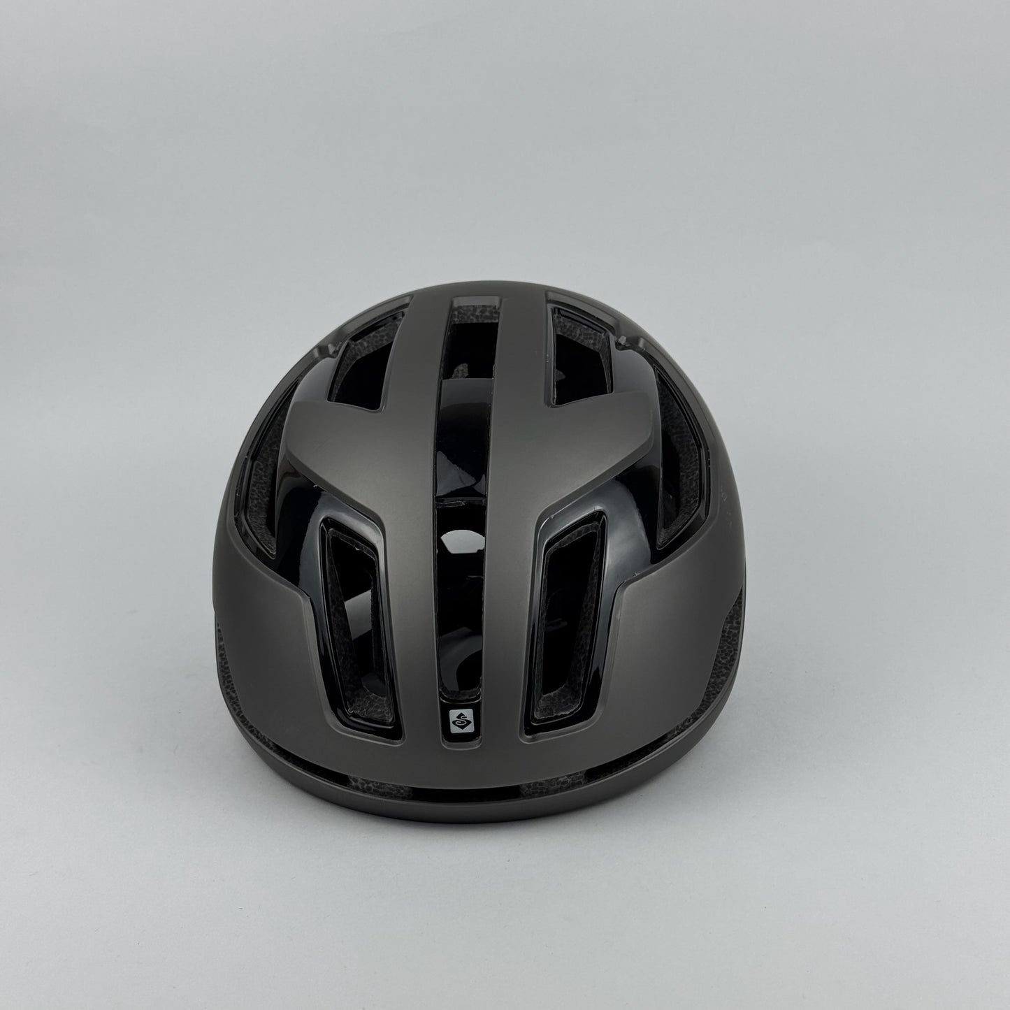 Casco gris Falconer - Route Store Ctg