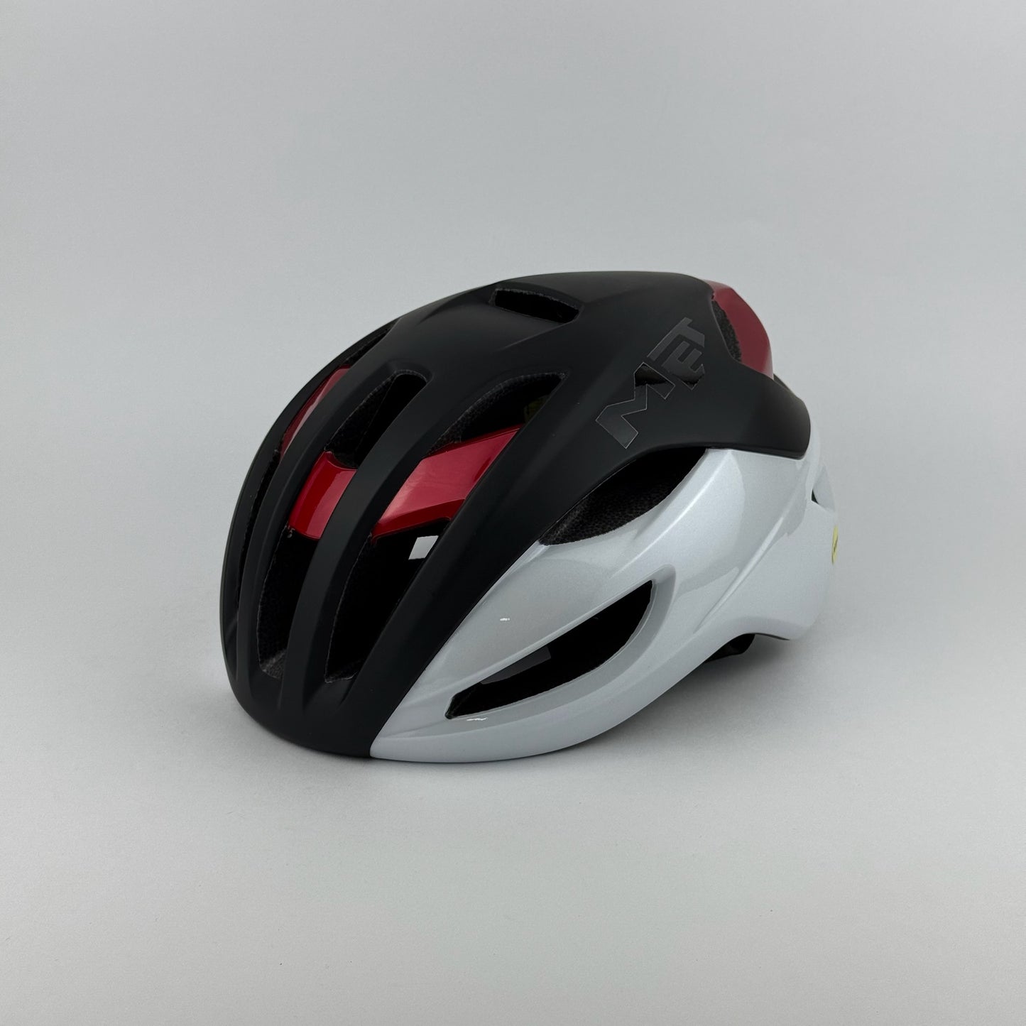 casco blanco con negro MET