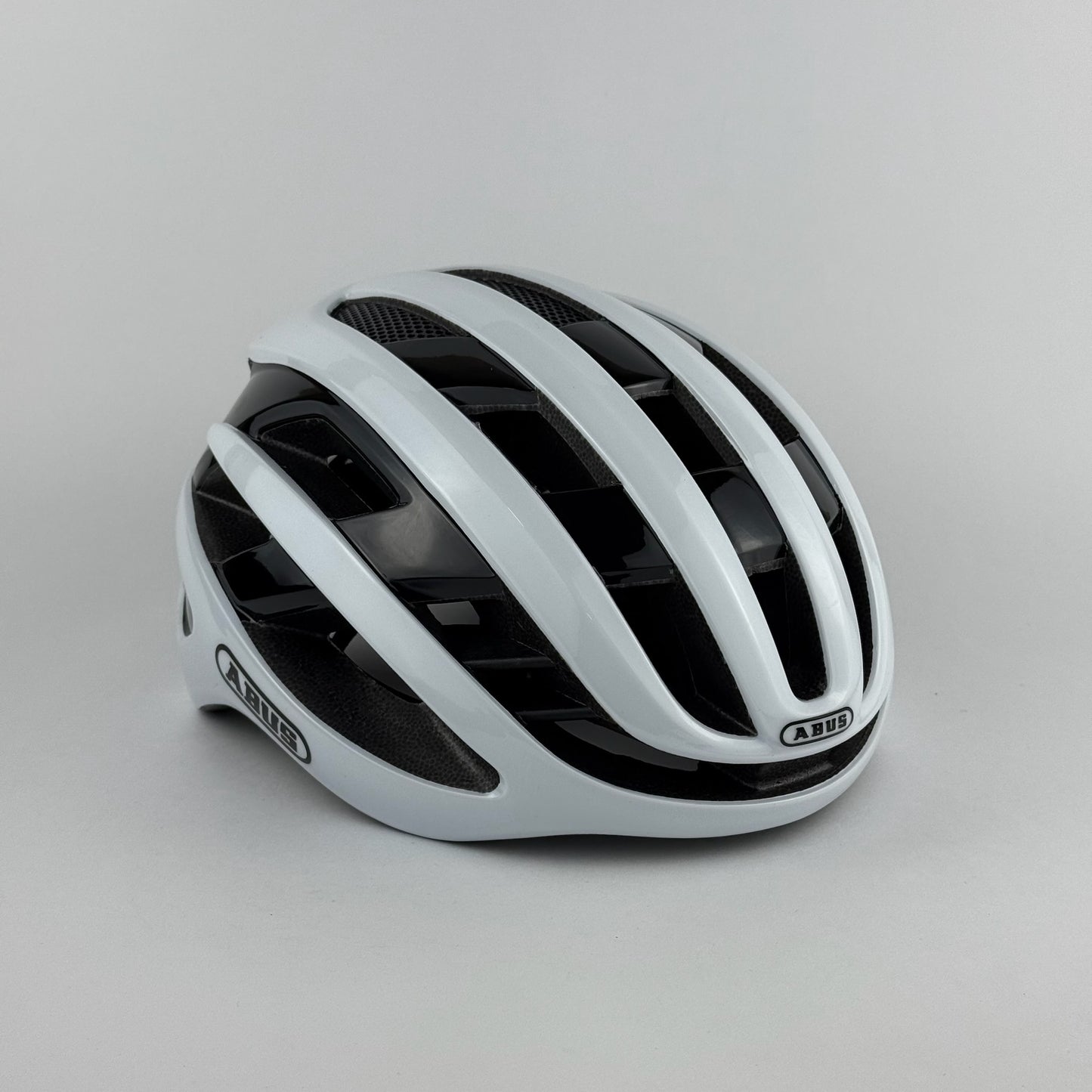 Casco blanco abus airbreaker