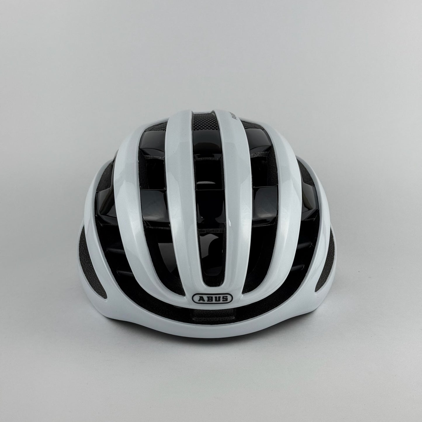 Casco blanco abus airbreaker