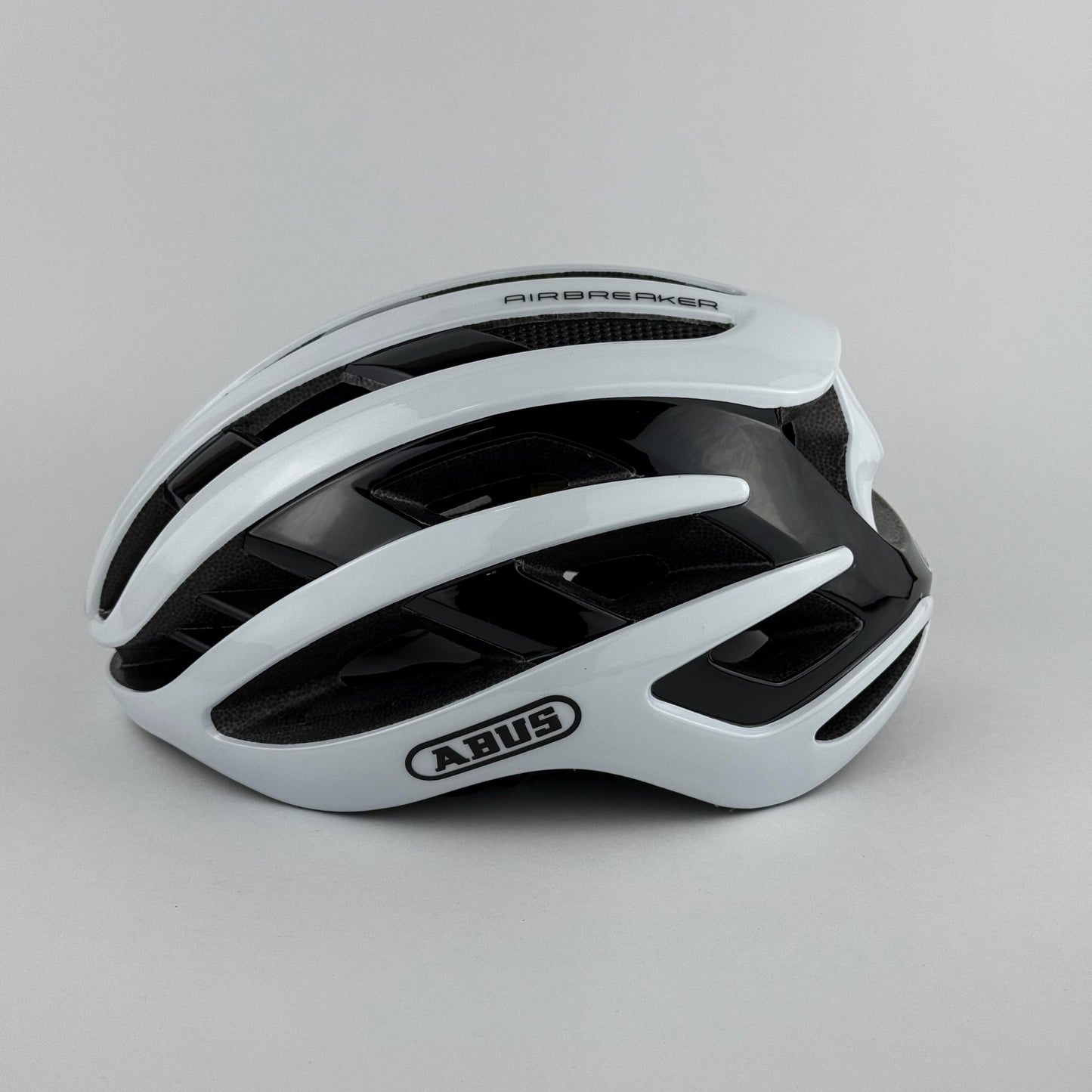 Casco blanco abus airbreaker