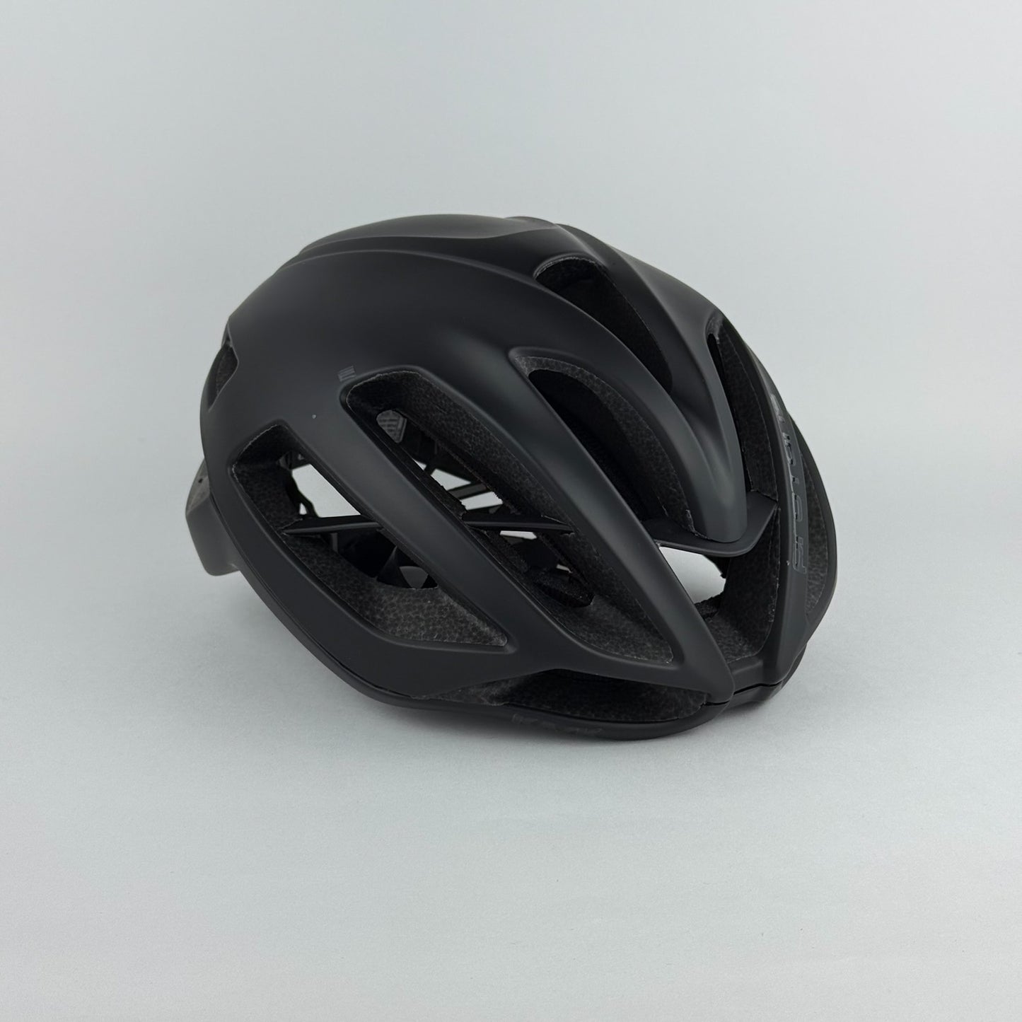 Casco negro mate letras negra KSK Proton