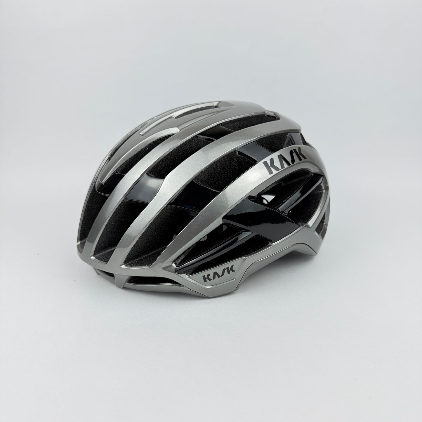 Casco plateado brillante KSK Valegro