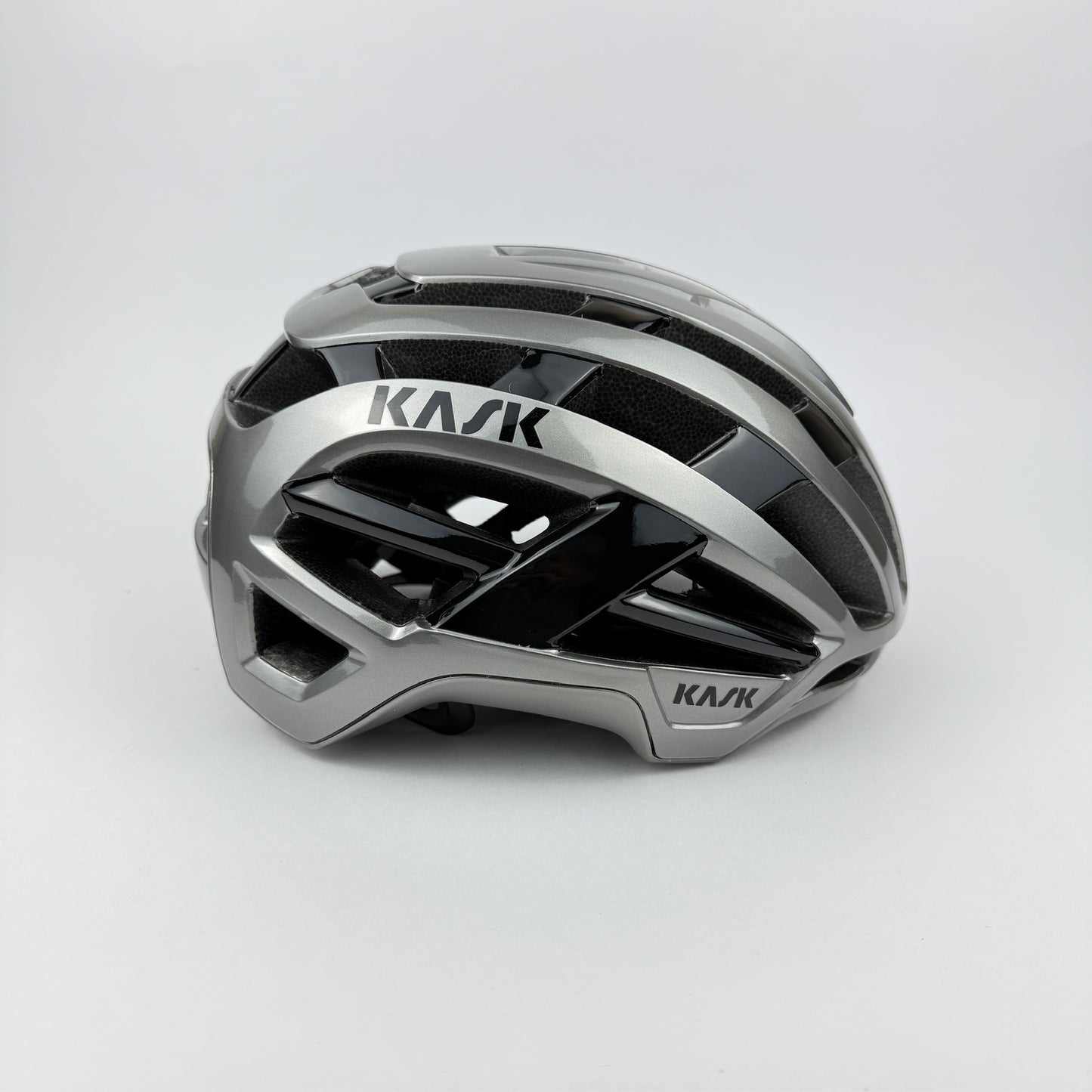 Casco plateado brillante KSK Valegro