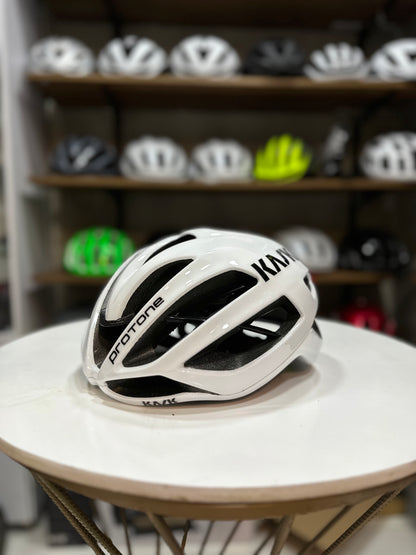 Casco protone blanco