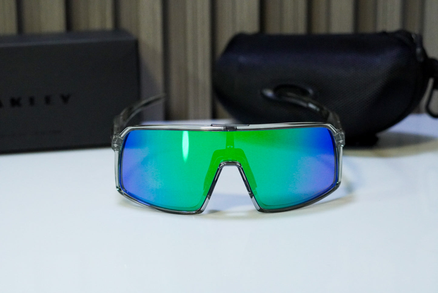 OAKLEY SUTRO TRANSPARENTE LENTE VERDE