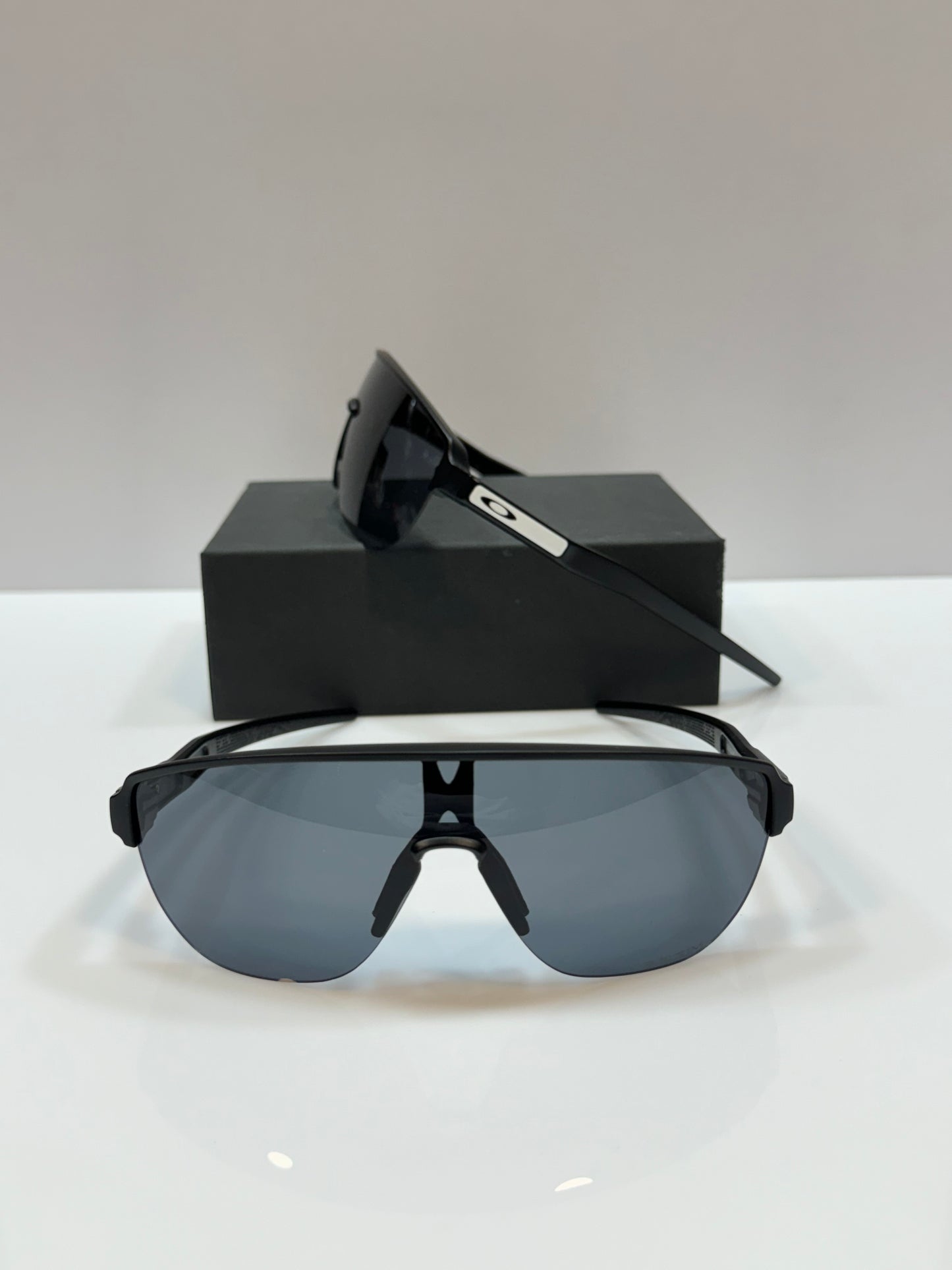 Oakley CORRIDOR negra lente negro