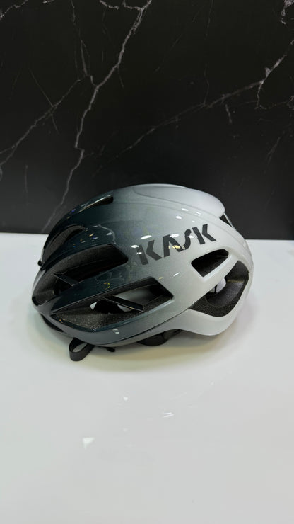 Casco Pro edición Paul Smith