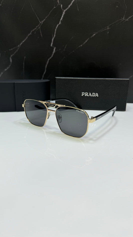 PRADA negras