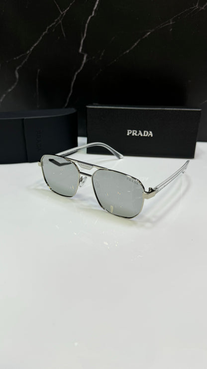 Prada Transparente plateada