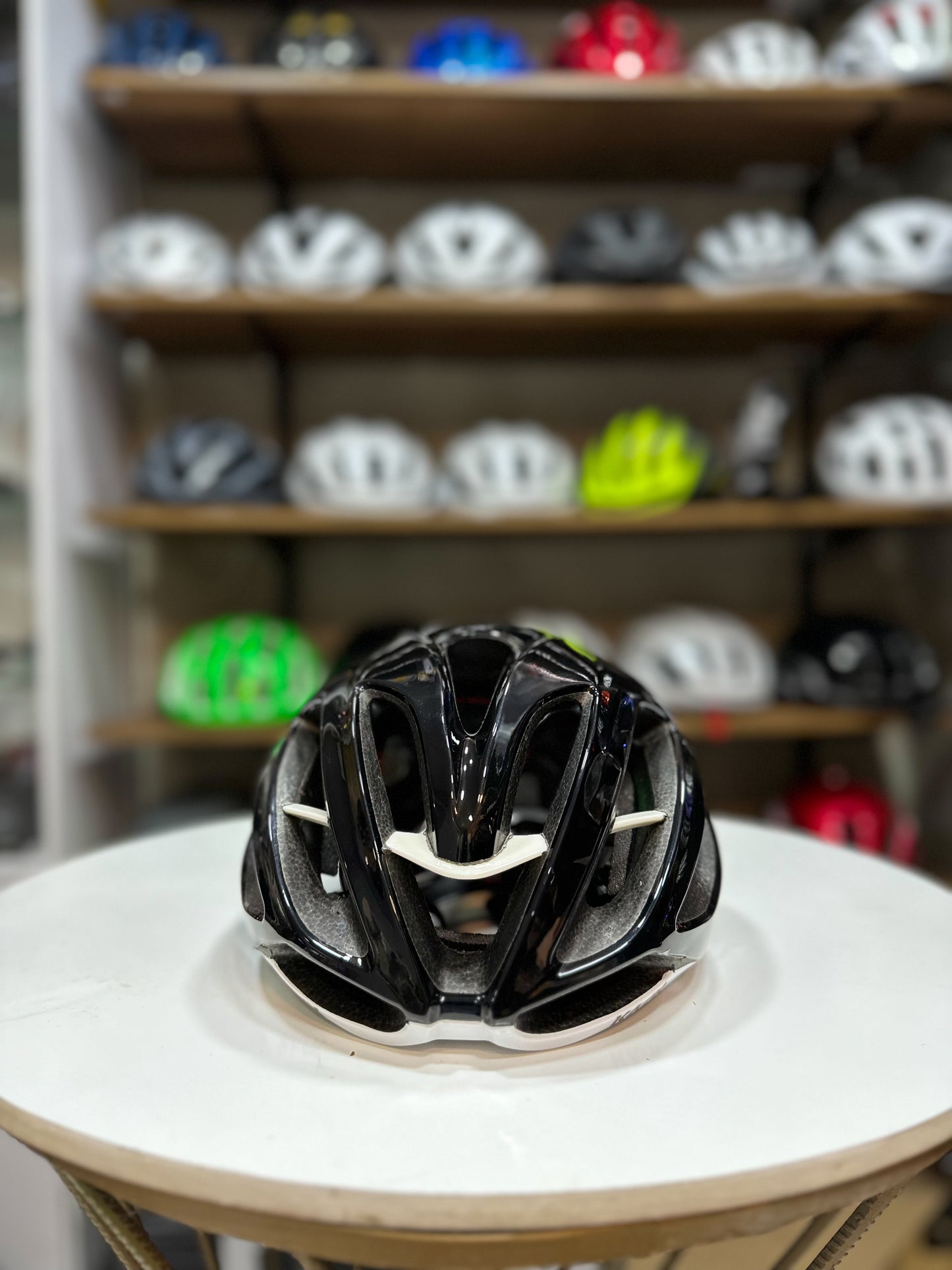 Casco PROTONE NEGRO BLANCO