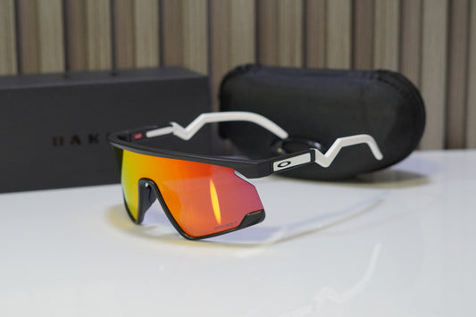 Oakley BXTR negra rojo