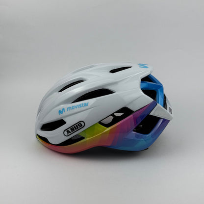 Casco movistar stromcheaser abus