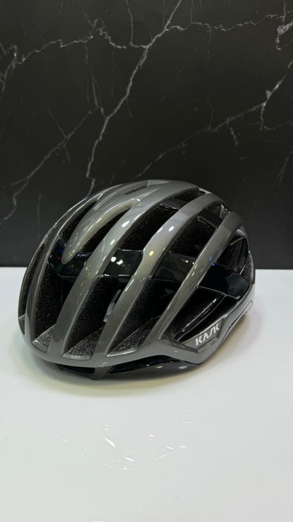 Casco Valegro gris