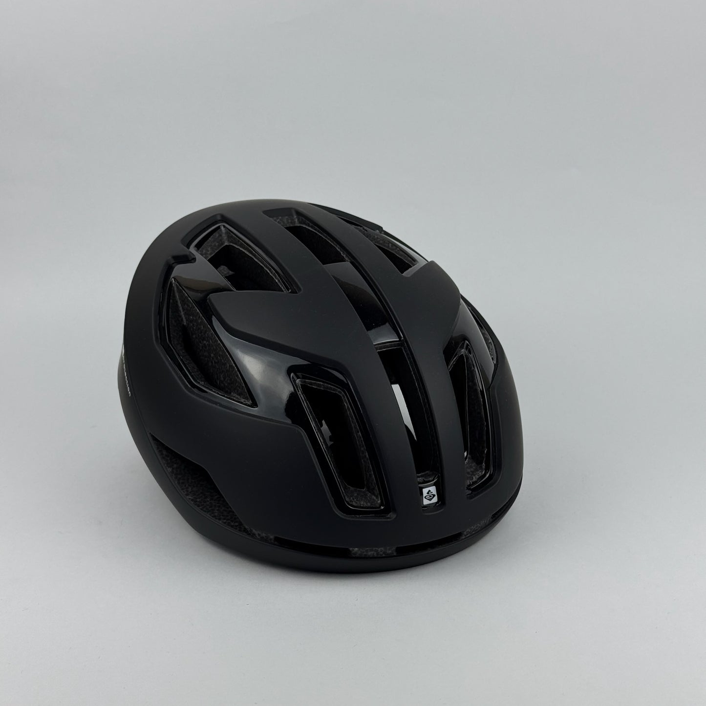 Casco negro Falconer