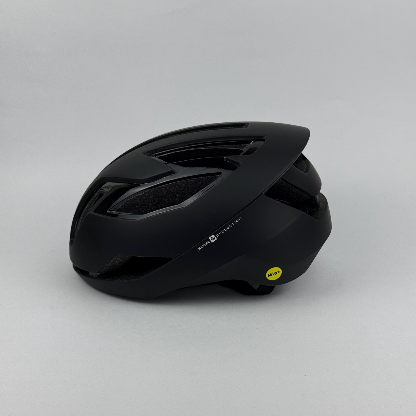 Casco negro Falconer