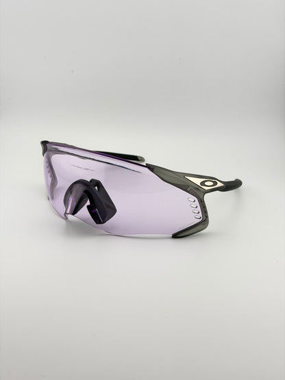 Oakley Kato