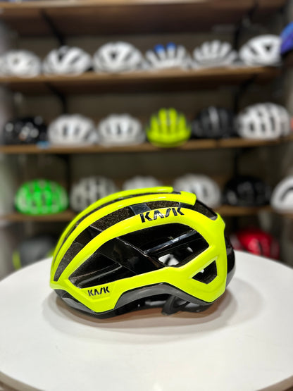 Casco VALEGRO VERDE NEÓN