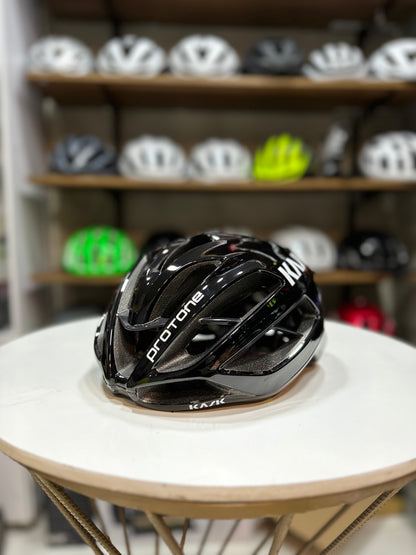 Casco PROTONE NEGRO BRILLANTE